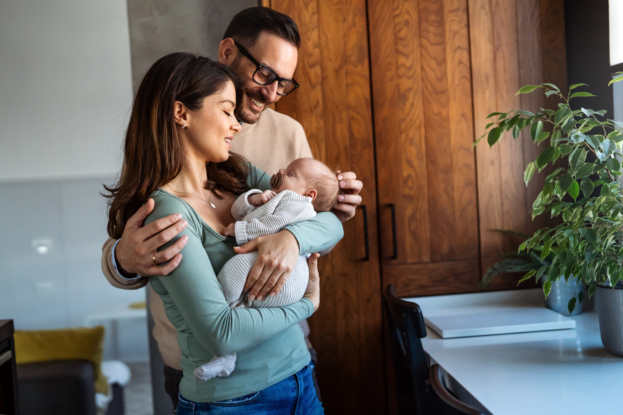 Sleep Support for New Parents with HIF and Nourish Baby