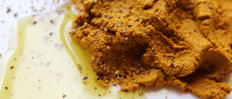 Consume turmeric by making a paste with olive oil and the spice.