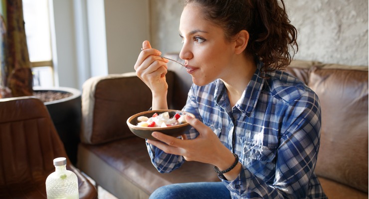 Eating yoghurt and fruit can help you recover from a cold or the flu